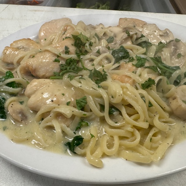 Creamy Chicken Spinach Pasta.